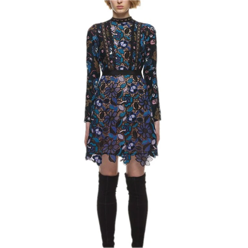 2019 New Runway Self Portrait long sleeve autumn dress women heavy lace high quality flower pattern dresses stand-neck Vestidos
2019 New Runway Self Portrait long sleeve autumn dress women heavy lace high quality flower pattern dresses stand-neck Vestidos