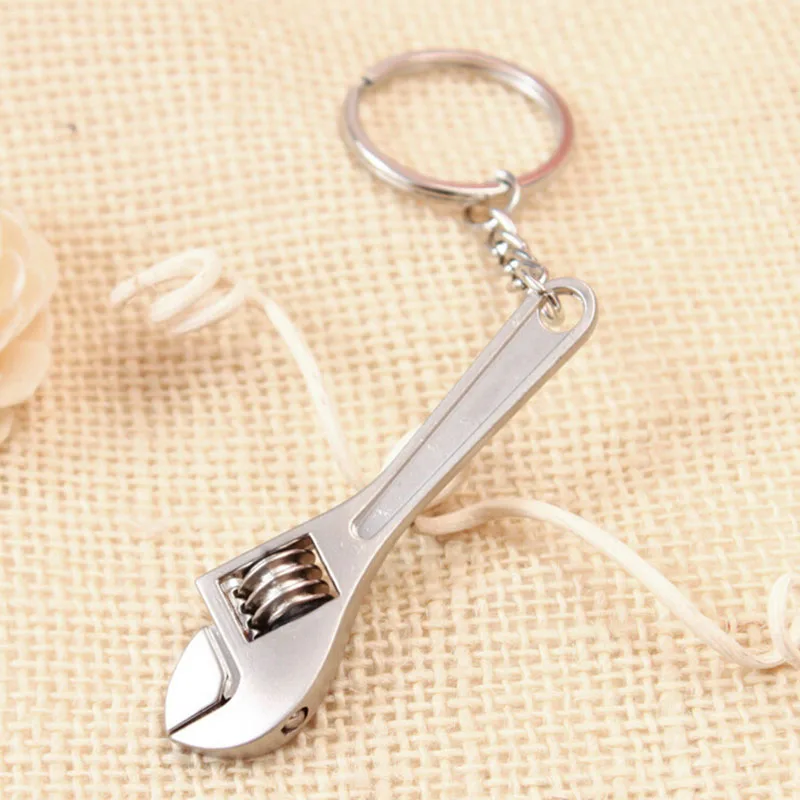 1Pcs Fashion New Keyring Hand Tools Keychain Daddy Keyring Gift for Dad Fathers Day Keychain Hand Tools Bag Pendant Key ring
1Pcs Fashion New Keyring Hand Tools Keychain Daddy Keyring Gift for Dad Fathers Day Keychain Hand Tools Bag Pendant Key ring