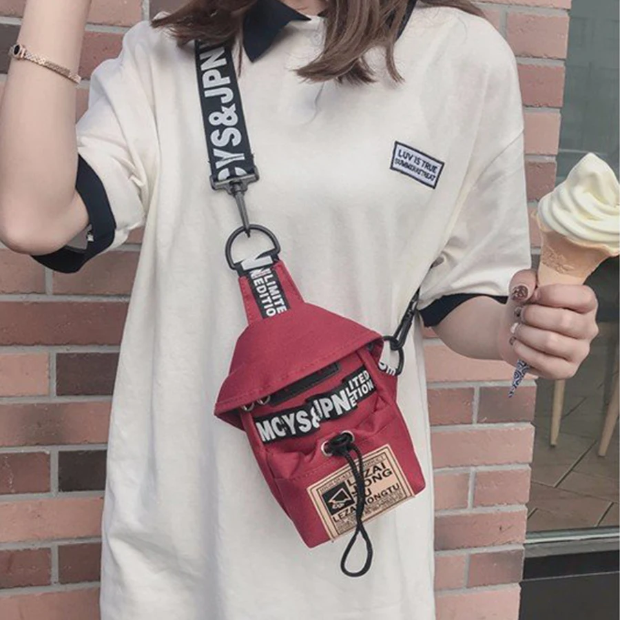 2019 Harajuku Nylon Printed Women Shoulder Messenger Bag Personality Mini Wide Shoulder Strap Mobile Phone Bag Chest Bag Purse
2019 Harajuku Nylon Printed Women Shoulder Messenger Bag Personality Mini Wide Shoulder Strap Mobile Phone Bag Chest Bag Purse