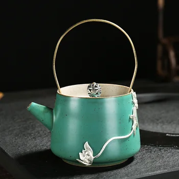 2017 Jingdezhen ceramic silver trim beam pot handmade rough pottery tea set Kung Fu Pu'er tea set
2017 Jingdezhen ceramic silver trim beam pot handmade rough pottery tea set Kung Fu Pu'er tea set