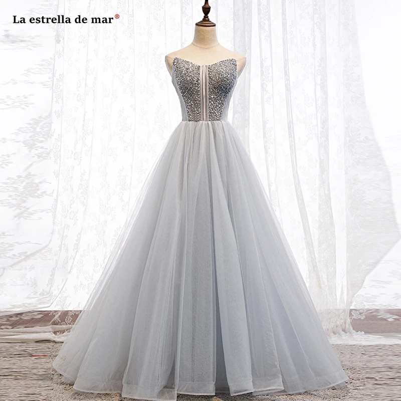 Vestido dama de honor boda2021 new tulle crystal Off Shoulder halter A Line silver grey wedding guest dress long luxury robe dem
Vestido dama de honor boda2021 new tulle crystal Off Shoulder halter A Line silver grey wedding guest dress long luxury robe dem