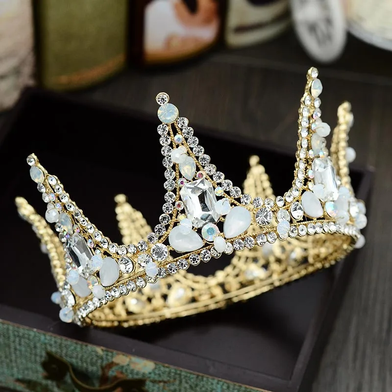 Baroque Vintage Crystal Noiva Diadem Headdress Gold Full Round Rhinestone Bride Crown Tiaras Bride Wedding Hair Accessories JL
Baroque Vintage Crystal Noiva Diadem Headdress Gold Full Round Rhinestone Bride Crown Tiaras Bride Wedding Hair Accessories JL