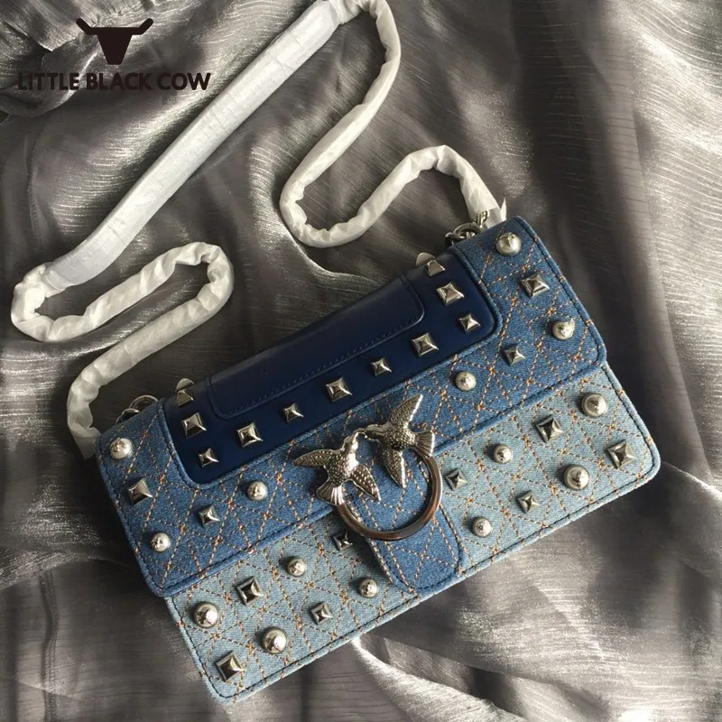 Brand New Women Swallow Lock Messenger Bag Genuine Leather Crossbody Bags Fashion Rivet Chain Bolsas Beading Flap Shoulder Bags
Brand New Women Swallow Lock Messenger Bag Genuine Leather Crossbody Bags Fashion Rivet Chain Bolsas Beading Flap Shoulder Bags