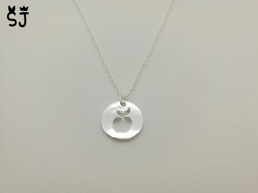Image 1PCS  N123 Cute Outline Apple Necklace Simple Funny Fruit Necklace Teacher Necklaces Circle Disc Necklaces for Party Gifts
