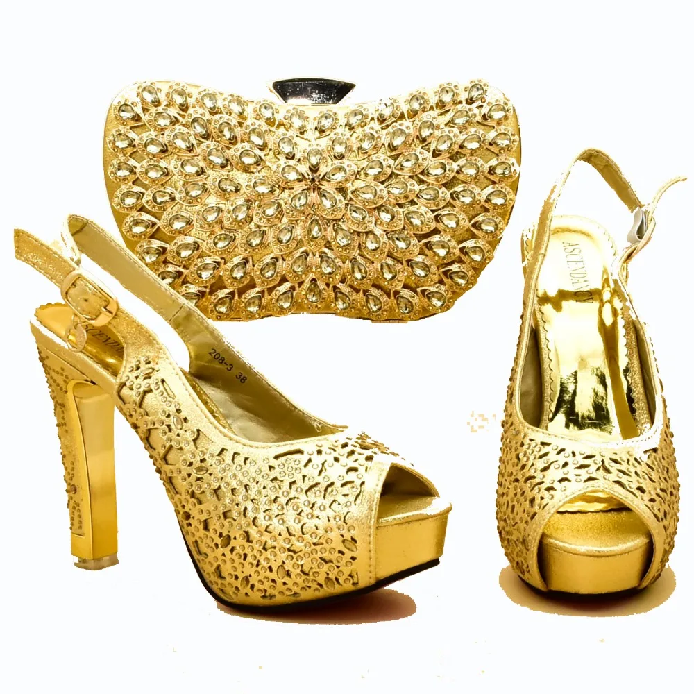 Fashion rhinestones sandals shoes and clutches bag gold many stones peacock shoes and stones clutches shoes and bag SB8340-4
Fashion rhinestones sandals shoes and clutches bag gold many stones peacock shoes and stones clutches shoes and bag SB8340-4