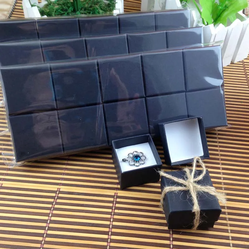 New Matt Black Ring Box High Quality Mult Fuction For Ring Also Can Put Earring (Custom Logo Cost Extra MOQ : 1000 PCS )
New Matt Black Ring Box High Quality Mult Fuction For Ring Also Can Put Earring (Custom Logo Cost Extra MOQ : 1000 PCS )