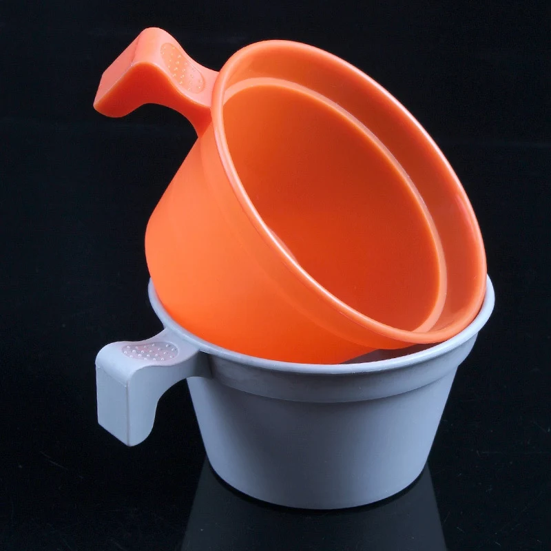 Portable Plastic Coffee Cup Lightweight PP Water Drinking Mug Outdoor Travel Picnic Camping Cookware With Handle Outdoor Tools
Portable Plastic Coffee Cup Lightweight PP Water Drinking Mug Outdoor Travel Picnic Camping Cookware With Handle Outdoor Tools
