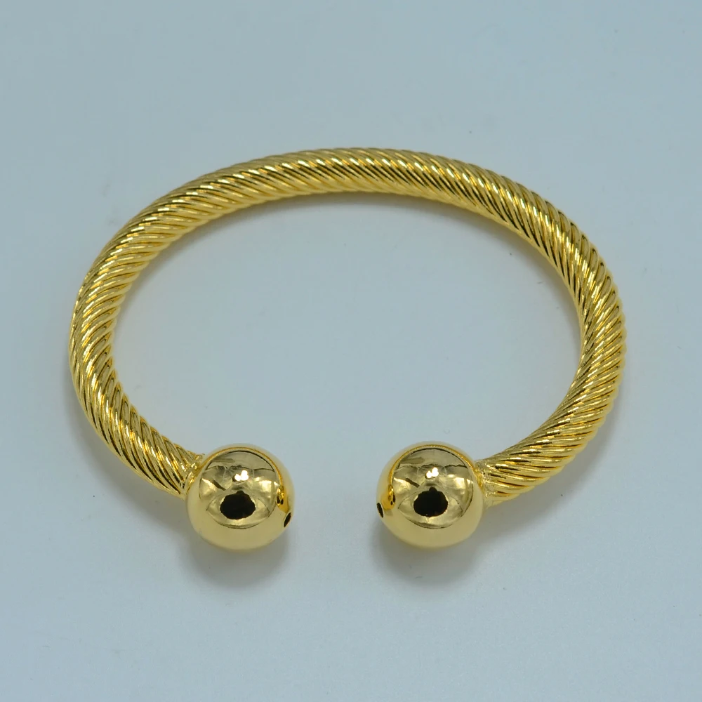 Anniyo Ball Bead Bangle African Jewelry Ethiopian Gold Bracelets Birthday Gifts for Women #005910
Anniyo Ball Bead Bangle African Jewelry Ethiopian Gold Bracelets Birthday Gifts for Women #005910