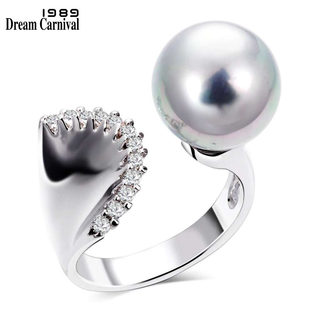 DC1989 Autumn Winter Women Luxury Synthetic Pearl Rings Cubic Zirconia Platinum Plated Ring Allergy Free Bridal Wedding Jewelry
DC1989 Autumn Winter Women Luxury Synthetic Pearl Rings Cubic Zirconia Platinum Plated Ring Allergy Free Bridal Wedding Jewelry