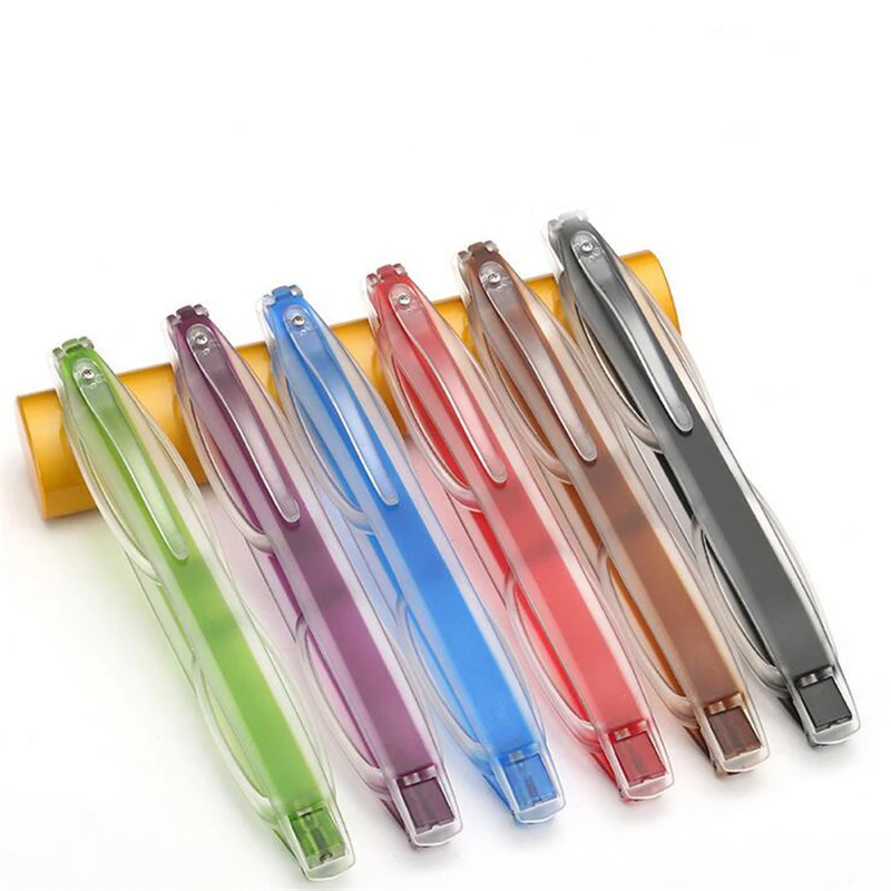 Mini Nose Clip 360 Degree Folding Reading Glasses Women Men Rotatable Resin Hyperopia Glasses Magnifier +1.0 +1.5 To +4.0
Mini Nose Clip 360 Degree Folding Reading Glasses Women Men Rotatable Resin Hyperopia Glasses Magnifier +1.0 +1.5 To +4.0
