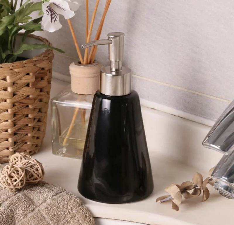 American style conical ceramic hand sanitizer bottle pressing ceramic soap bottle foaming soap pump bottle
American style conical ceramic hand sanitizer bottle pressing ceramic soap bottle foaming soap pump bottle