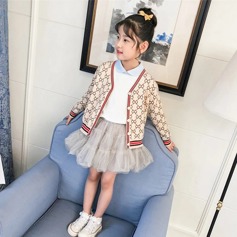 2019 New Spring&Autumn Beige White Letter Cardigan Wool Coat For Baby Girl&Boy Kids Knitted Sweaters Knitwear Coat
2019 New Spring&Autumn Beige White Letter Cardigan Wool Coat For Baby Girl&Boy Kids Knitted Sweaters Knitwear Coat