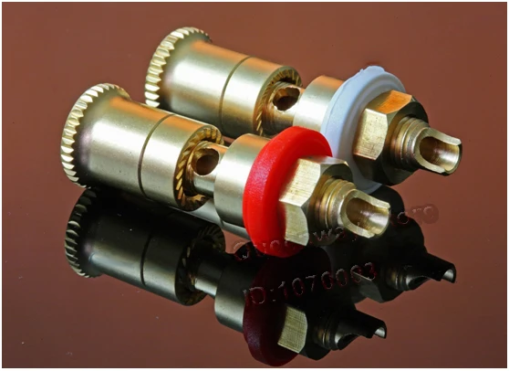 Pure copper sand plating WBT-COPY amplifier binding post pure copper speaker binding post 2pcs
Pure copper sand plating WBT-COPY amplifier binding post pure copper speaker binding post 2pcs