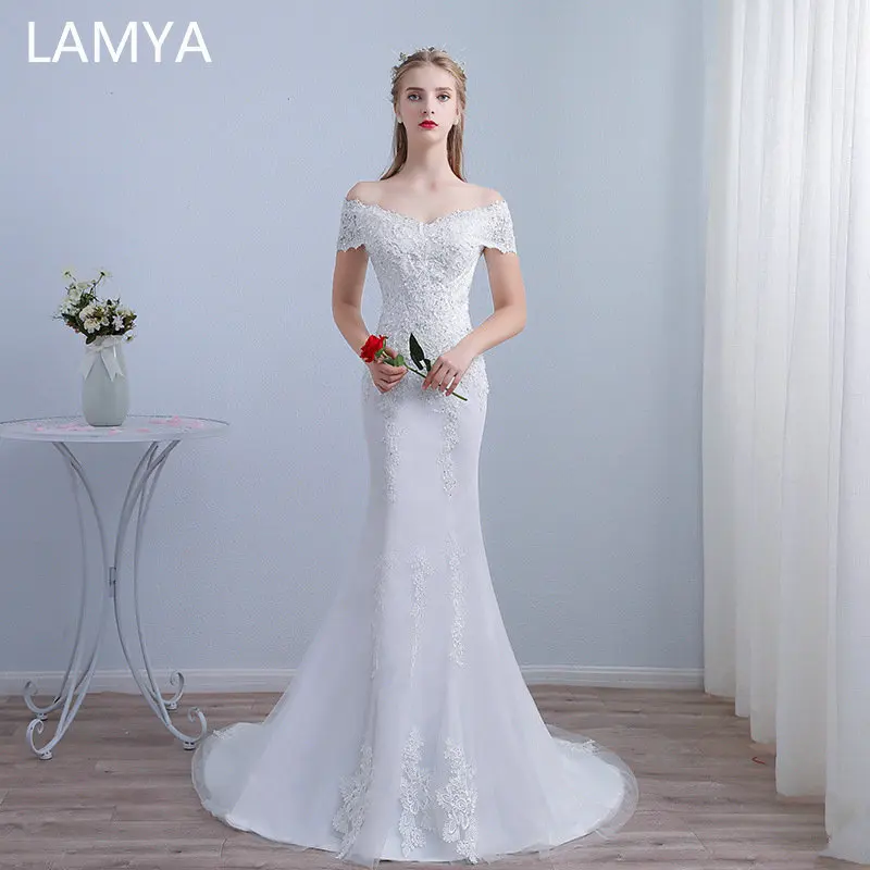 LAMYA 2019 New Train White Lace Mermaid Wedding Dresses Plus Size Vestido De Noiva Customized Wedding Gown Boat Neck Bride Dress
LAMYA 2019 New Train White Lace Mermaid Wedding Dresses Plus Size Vestido De Noiva Customized Wedding Gown Boat Neck Bride Dress