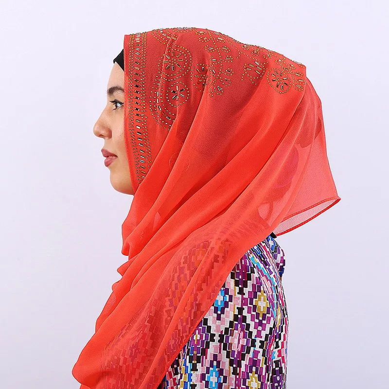 New Woman hijab Solid Color Rhinestone Decoration Chiffon Silk Popular Shawls Scarf Headband Muslim Hijab Turban Free Shipping
New Woman hijab Solid Color Rhinestone Decoration Chiffon Silk Popular Shawls Scarf Headband Muslim Hijab Turban Free Shipping