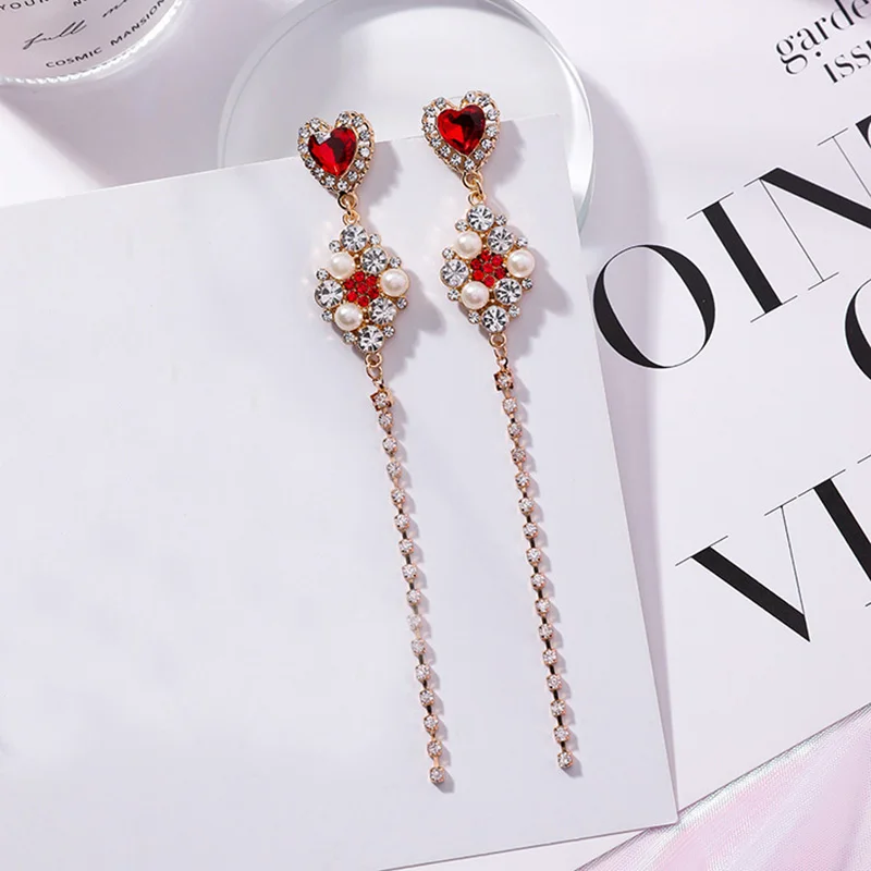 2018 Vintage Baroque Heart Flower Crystal Pearl Drop Earrings For Women Korean Fashion Tassel Fringe Earrings Christmas Gift
2018 Vintage Baroque Heart Flower Crystal Pearl Drop Earrings For Women Korean Fashion Tassel Fringe Earrings Christmas Gift