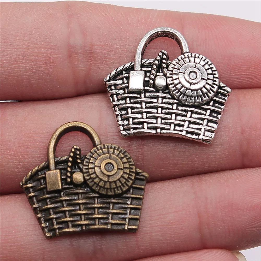 WYSIWYG 5pcs/lot Handbag Charms Pendant DIY Metal Jewelry Making 2 Colors Antique Silver Antique Bronze Color 25x22mm
WYSIWYG 5pcs/lot Handbag Charms Pendant DIY Metal Jewelry Making 2 Colors Antique Silver Antique Bronze Color 25x22mm