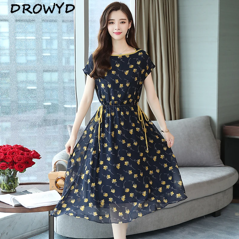 Summer Bohemian Chiffon Sexy Midi Dress 2019 New Short Sleeve Beach Club Party Dresses Print Elegant Bandage Boho Dress Vestidos
Summer Bohemian Chiffon Sexy Midi Dress 2019 New Short Sleeve Beach Club Party Dresses Print Elegant Bandage Boho Dress Vestidos