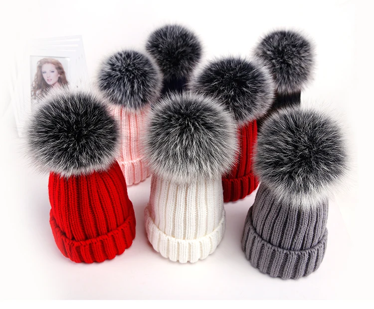 2017 New fox fur ball cap pom poms winter Hats 100% Real 15cm Fur pompom Beanies Cap Natural Fur Hat For Kids Children
2017 New fox fur ball cap pom poms winter Hats 100% Real 15cm Fur pompom Beanies Cap Natural Fur Hat For Kids Children