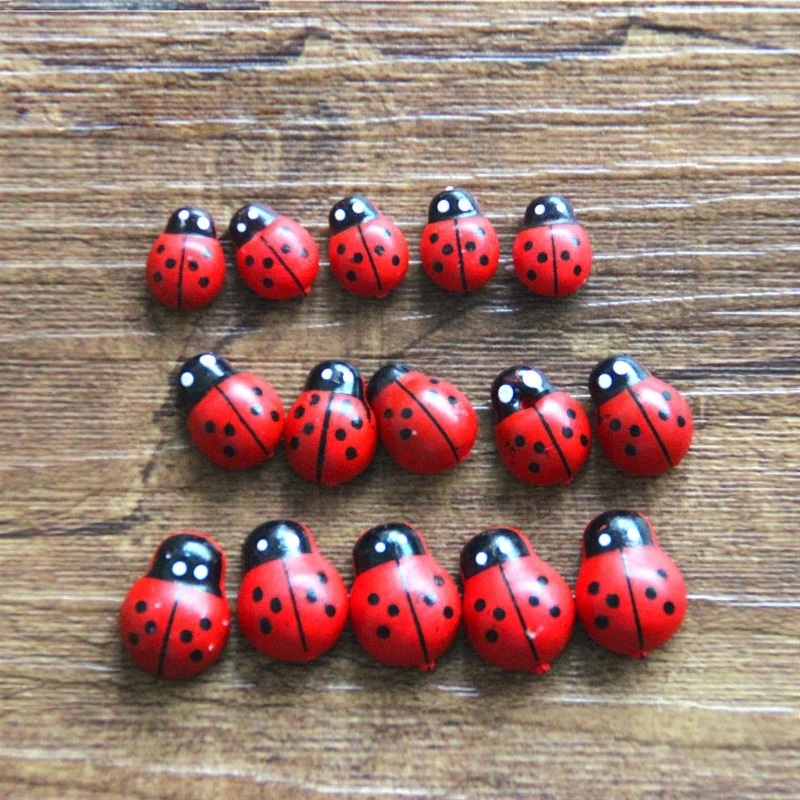 300pcs/Pack Wooden Ladybird Ladybug Sticker Children Kids Painted adhesive Back DIY Craft Home Party Holiday Decorations
300pcs/Pack Wooden Ladybird Ladybug Sticker Children Kids Painted adhesive Back DIY Craft Home Party Holiday Decorations