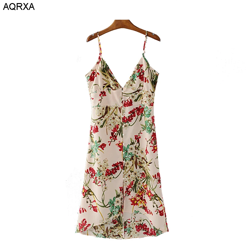 2017 Summer Floral Printed Sexy spaghetti Strap Dress Women V Neck Sleeveless Backless Casual Fit And Flare Midi Dress vestido
2017 Summer Floral Printed Sexy spaghetti Strap Dress Women V Neck Sleeveless Backless Casual Fit And Flare Midi Dress vestido