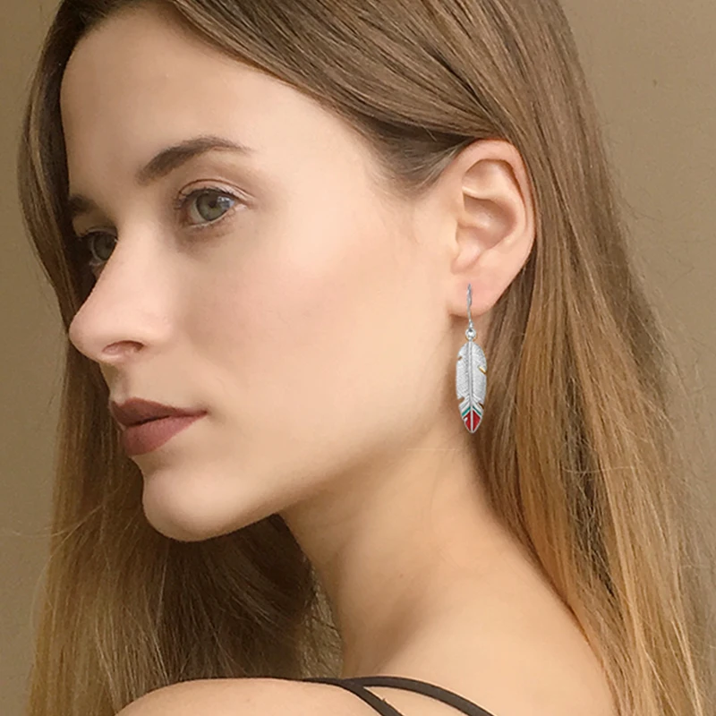 EXYNLON 2019 Drop Earrings Fashion Jewelry for Women's Long temperament Feather eardrop Simple red and blue fashion alloy
EXYNLON 2019 Drop Earrings Fashion Jewelry for Women's Long temperament Feather eardrop Simple red and blue fashion alloy