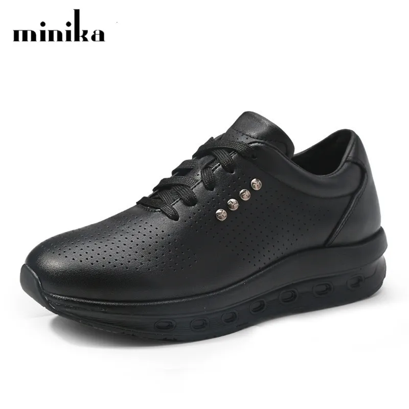 2019 New Genuine Leather Casual Shoes Woman Fashion Breathable Mother Platform Shoes Trainers Women Sneakers Big Size 35-44
2019 New Genuine Leather Casual Shoes Woman Fashion Breathable Mother Platform Shoes Trainers Women Sneakers Big Size 35-44