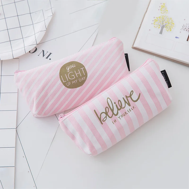 1pcs/sell Concise Kawaii Pencil Case Cute Pink Vertical Stripe Pattern School Supplies Stationery Gift Pencil Box Pencil Bag
1pcs/sell Concise Kawaii Pencil Case Cute Pink Vertical Stripe Pattern School Supplies Stationery Gift Pencil Box Pencil Bag