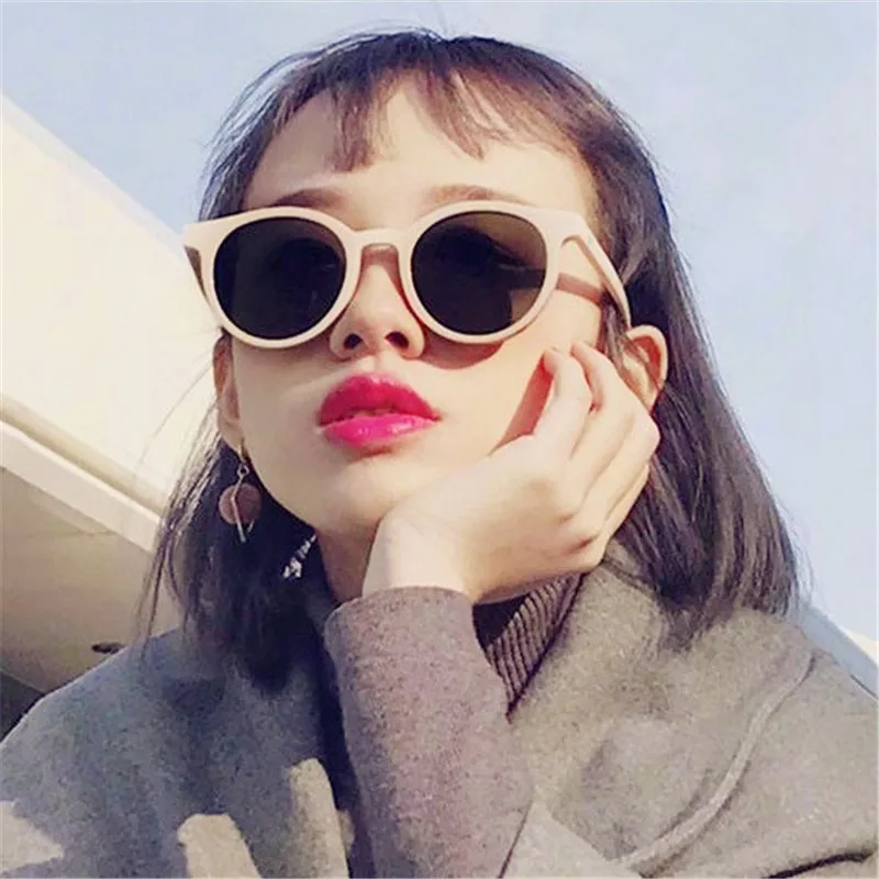 GUANGDU New Round Sunglasses Women Fashion Brand Design Women Classic Translucent Sunglasses UV400 Eyewear Shades Gafas de sol
GUANGDU New Round Sunglasses Women Fashion Brand Design Women Classic Translucent Sunglasses UV400 Eyewear Shades Gafas de sol