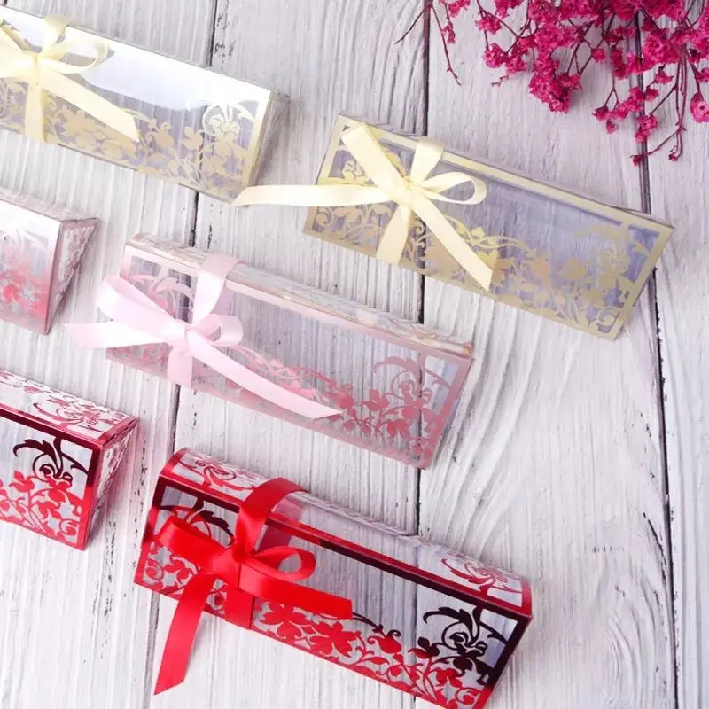 favor box 50pcs Wedding favor and gift golden Long new transparent red pink romantic PVC candy boxes ribbon a gift for guest
favor box 50pcs Wedding favor and gift golden Long new transparent red pink romantic PVC candy boxes ribbon a gift for guest