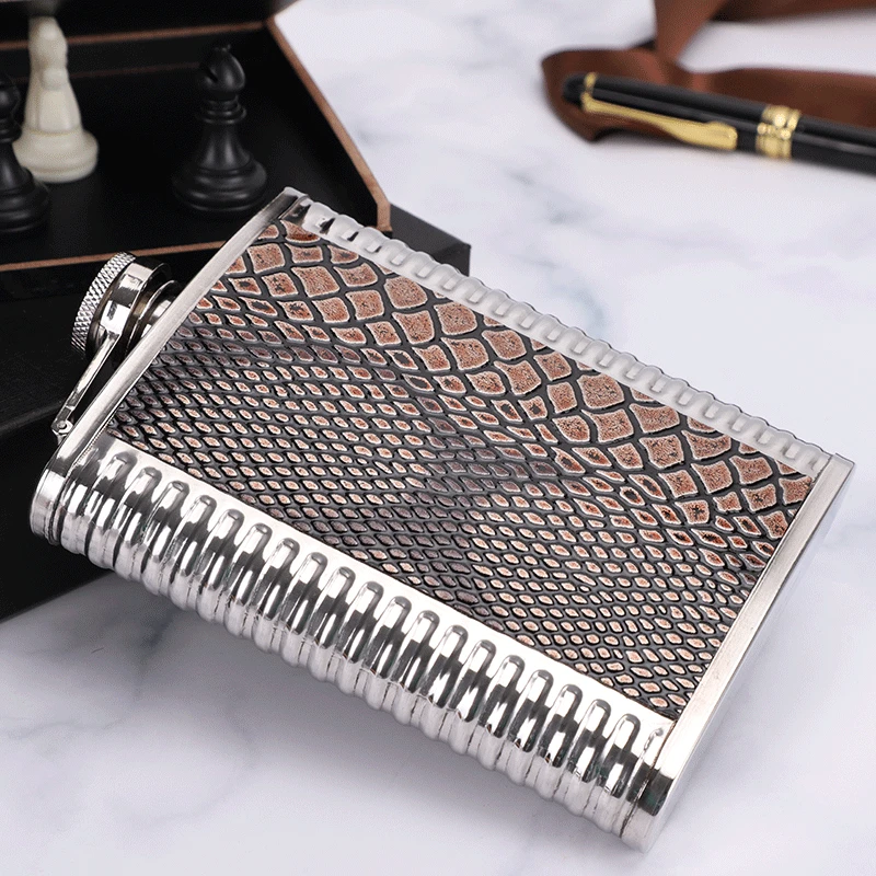 High Quality 8 oz Stainless Steel Hip Flask Whiskey Wine Bottle Retro Alcohol Pocket Flagon With Box For Gifts
High Quality 8 oz Stainless Steel Hip Flask Whiskey Wine Bottle Retro Alcohol Pocket Flagon With Box For Gifts