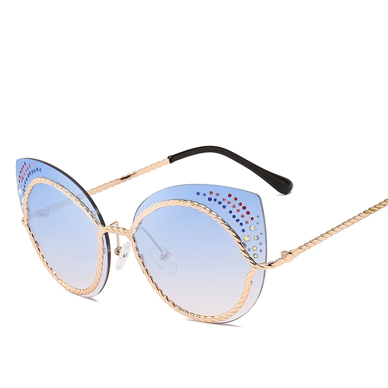 GLAUSA Luxury Cat Eye Diamond Sunglasses Women Sexy Diamond Point Drill Sun Glasses Triangle Brand Designer
GLAUSA Luxury Cat Eye Diamond Sunglasses Women Sexy Diamond Point Drill Sun Glasses Triangle Brand Designer