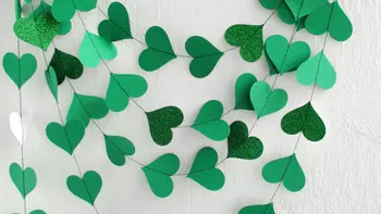 Green paper 10ft banners, heart garland, Green glitter garland, nursery decor, woll decor, wedding decor,Party decoration.
Green paper 10ft banners, heart garland, Green glitter garland, nursery decor, woll decor, wedding decor,Party decoration.
