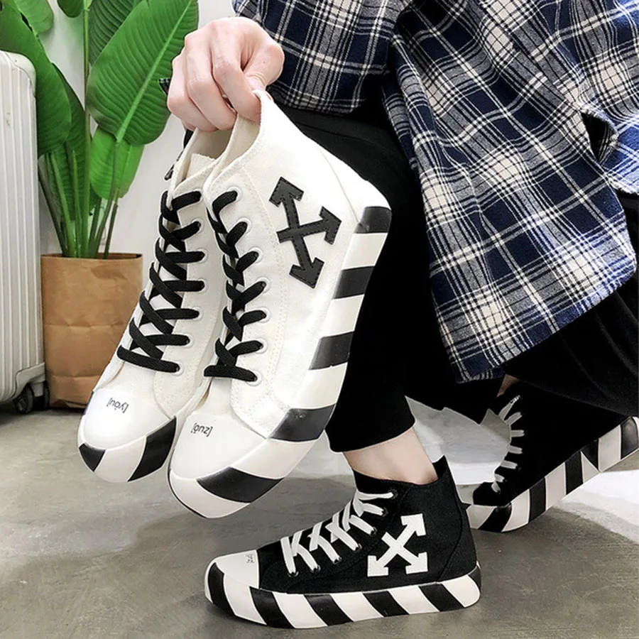 New Novelty Zebra Line High-top Canvas Shoes Men Hard-Wearing & Non-slip Handsome Trend Versatile Student Shoes Men's Shoes Male
New Novelty Zebra Line High-top Canvas Shoes Men Hard-Wearing & Non-slip Handsome Trend Versatile Student Shoes Men's Shoes Male