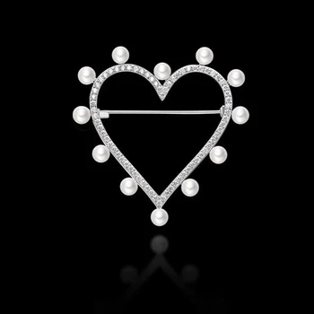 Fashion Pearl Heart Brooch 925 Sterling Silver Zircon Elegant Heart Design Brooch Pin Women Wedding Brooch Pin Jewelry
Fashion Pearl Heart Brooch 925 Sterling Silver Zircon Elegant Heart Design Brooch Pin Women Wedding Brooch Pin Jewelry