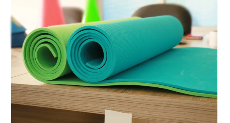 Eco friendly yoga mats for start your day with fitness motivation