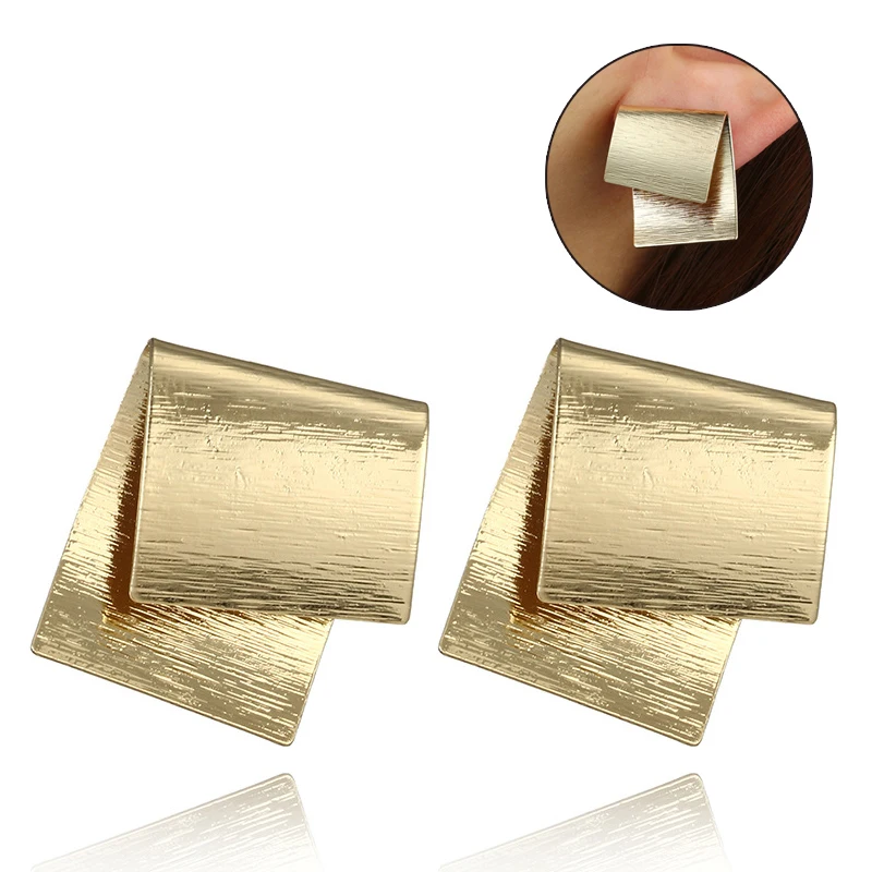 Retro Exaggerated Creative Ear Studs Square Irregular Geometric Bend Pendant Jewelry Retro Fashion Stud Earrings Gift Eardrops
Retro Exaggerated Creative Ear Studs Square Irregular Geometric Bend Pendant Jewelry Retro Fashion Stud Earrings Gift Eardrops