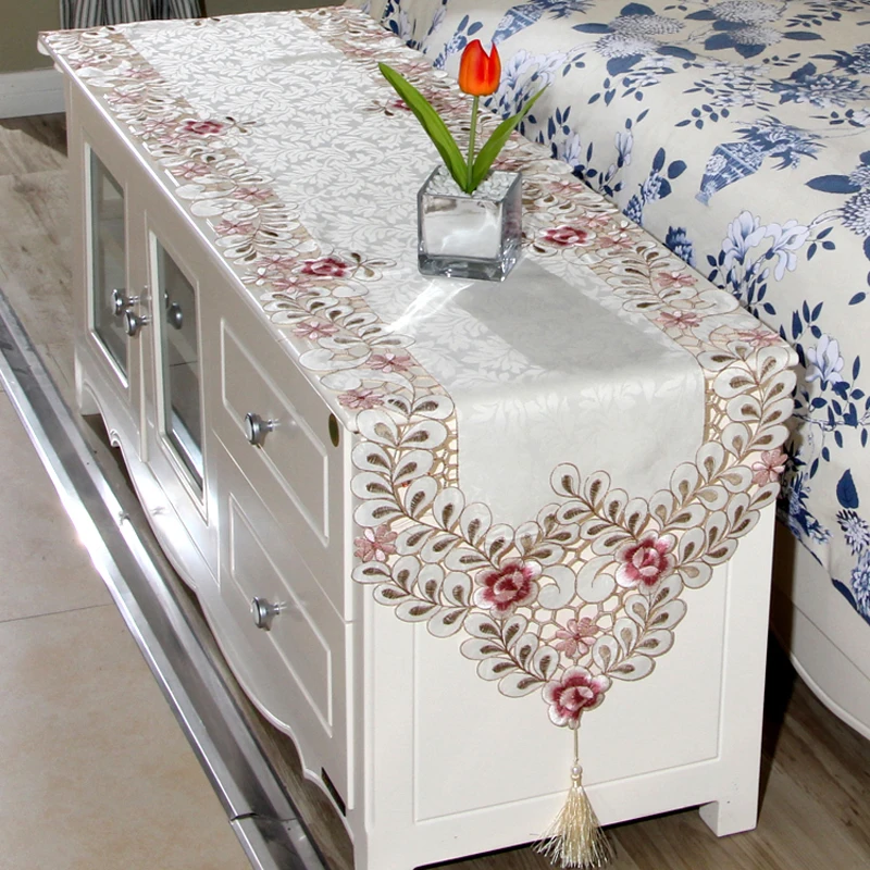Decor Table Runner Soft Lace Fabric Embroidered Translucent Table Cloth Jacquard Elegant Polyester Durable Sale
Decor Table Runner Soft Lace Fabric Embroidered Translucent Table Cloth Jacquard Elegant Polyester Durable Sale