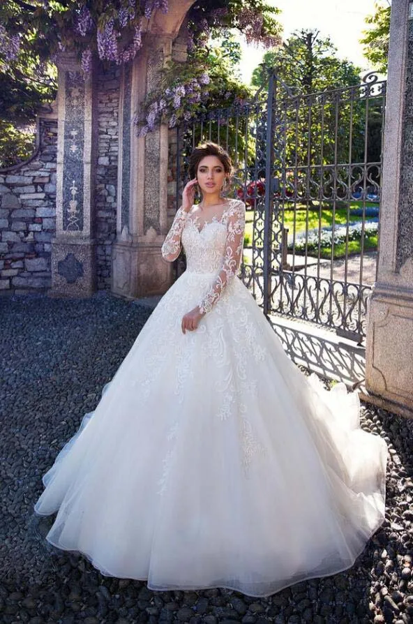 trouwjurken 2019 New Ball Gown Wedding Dress Button Long Sleeves Appliques Pattern Customer Made Size Vestido de novia
trouwjurken 2019 New Ball Gown Wedding Dress Button Long Sleeves Appliques Pattern Customer Made Size Vestido de novia