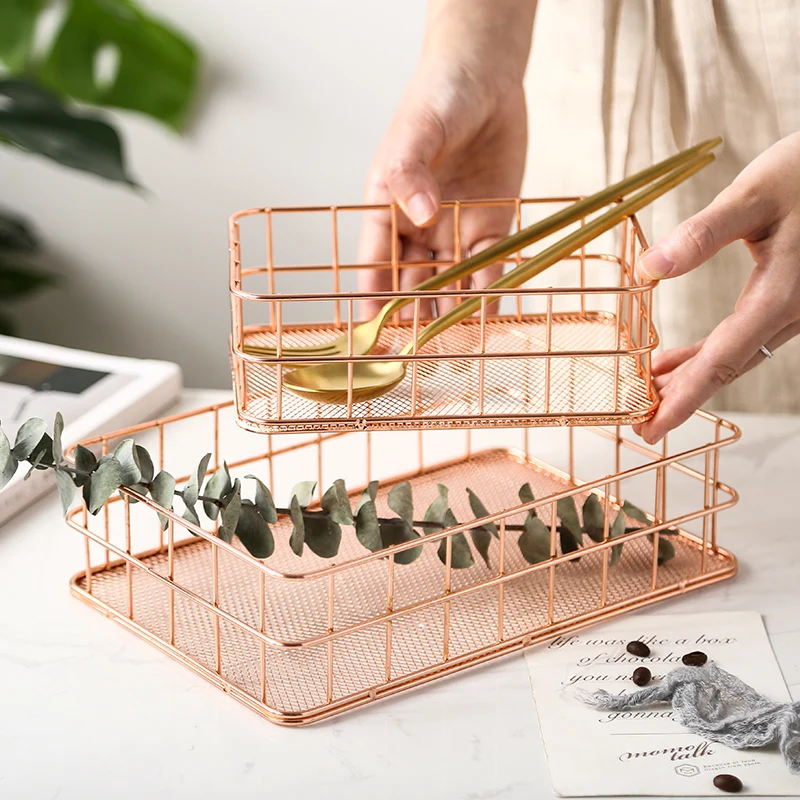 Rose Gold Metal Storage Basket Scandinavian Fruit Cosmetic Tableware Organizer Basket Office Desktop Sundries Finishing Box
Rose Gold Metal Storage Basket Scandinavian Fruit Cosmetic Tableware Organizer Basket Office Desktop Sundries Finishing Box