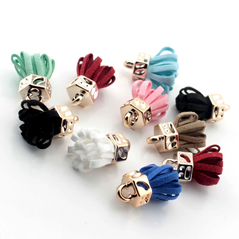 10pcs Mini Suede Tassel with ring clasp diy for curtains garments Necklace Earring Jewelry making Accessories Finding
10pcs Mini Suede Tassel with ring clasp diy for curtains garments Necklace Earring Jewelry making Accessories Finding