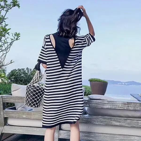 2019 Summer Dresses Korean Style Patchwork Striped Backless Short Sleeve Knitted Dress Fringe Dress Blue Black vestido midi D436
2019 Summer Dresses Korean Style Patchwork Striped Backless Short Sleeve Knitted Dress Fringe Dress Blue Black vestido midi D436