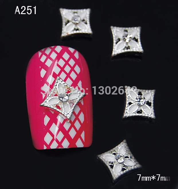 10pcs/pack 3D Alloy White Hollowing out Flower Twinkle crystal fingernail Decoration Nail Beauty DIY product
10pcs/pack 3D Alloy White Hollowing out Flower Twinkle crystal fingernail Decoration Nail Beauty DIY product