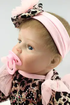 New 22inch 55cm Silicone baby reborn dolls, lifelike doll reborn babies toys fashion dress princess gift brinquedos for childs
New 22inch 55cm Silicone baby reborn dolls, lifelike doll reborn babies toys fashion dress princess gift brinquedos for childs