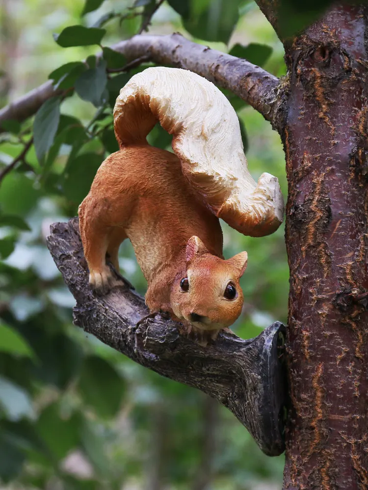 Outdoor Decoration Simulation Animal Squirrel Statue Crafts Villa Garden Courtyard Resin Ornaments Landscape Sculpture Figurines
Outdoor Decoration Simulation Animal Squirrel Statue Crafts Villa Garden Courtyard Resin Ornaments Landscape Sculpture Figurines