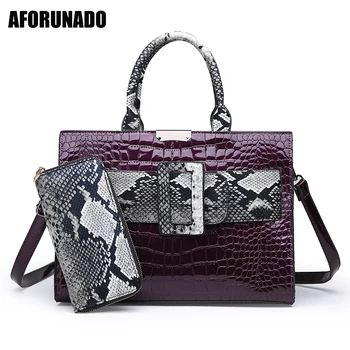 New 2 Set Luxury Handbags Women Bags Designer Serpentine Leather Shoulder Bags for Women 2019 Tote Messenger Bags bolso mujer
New 2 Set Luxury Handbags Women Bags Designer Serpentine Leather Shoulder Bags for Women 2019 Tote Messenger Bags bolso mujer