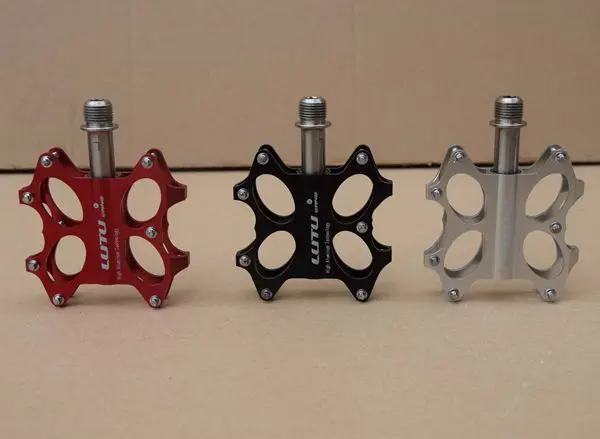 DIY parts/bicycle Accessories 3 Bearings superlight CNC MTB Mountain Bicycle Pedal Anti-slip Bike PedalSealed Bearing Pedals
DIY parts/bicycle Accessories 3 Bearings superlight CNC MTB Mountain Bicycle Pedal Anti-slip Bike PedalSealed Bearing Pedals