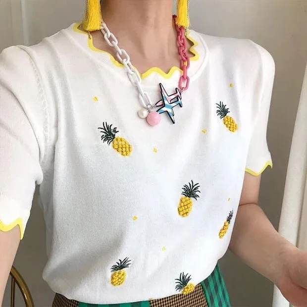 Fresh Sweet White Pineapple Embroidery & Beading Knitting T-shirt With Wavy Trim - 2019ss Women Round Neck Short Sleeve Tees Top
Fresh Sweet White Pineapple Embroidery & Beading Knitting T-shirt With Wavy Trim - 2019ss Women Round Neck Short Sleeve Tees Top