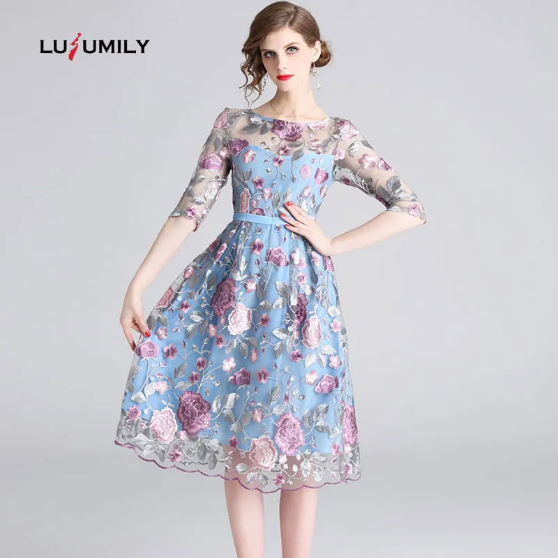 Lusumily 2019 Elegant Embroidery Floral Dress Women O-Neck Half Sleeve Knee-length Belt Lace Dress Female Evening Party Drsses
Lusumily 2019 Elegant Embroidery Floral Dress Women O-Neck Half Sleeve Knee-length Belt Lace Dress Female Evening Party Drsses