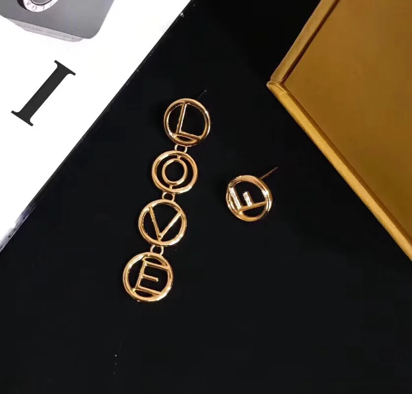 fashion Geometric Women Dangle Earrings gold color letter earrings LOVE drop earings round circle famous brand jewelry
fashion Geometric Women Dangle Earrings gold color letter earrings LOVE drop earings round circle famous brand jewelry